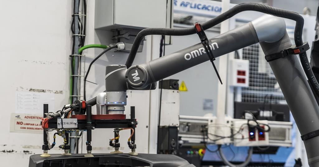Operators cobots and mobile robots work in harmony Article