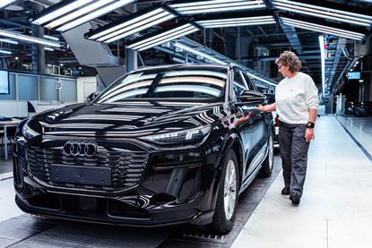 Final check during assembly of the Audi Q6 e-tron at ingolstadt