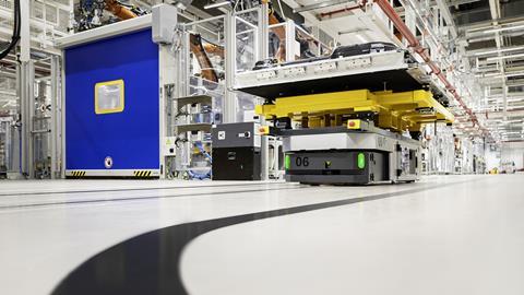 Daimler Factory 56_automated transport robot