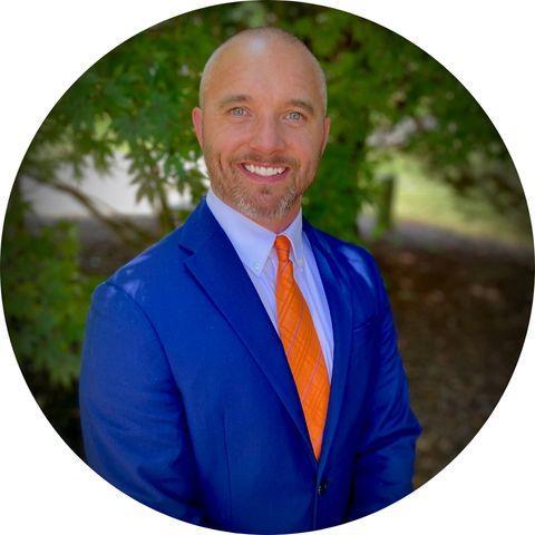 Trent Randles Headshot