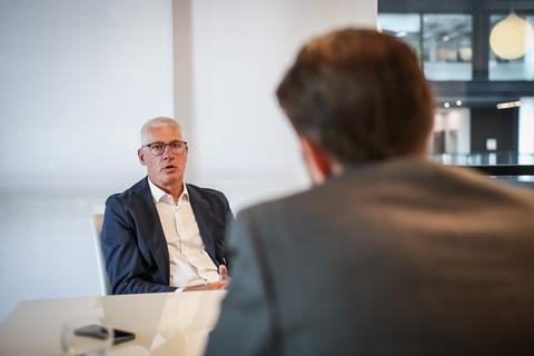 Arno Güllering, COO Dräxlmaier speaks to Christopher Ludwig