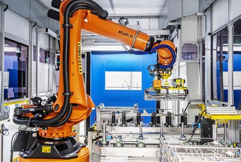 Skoda smart-handling-robot at the Vrchlabí plant